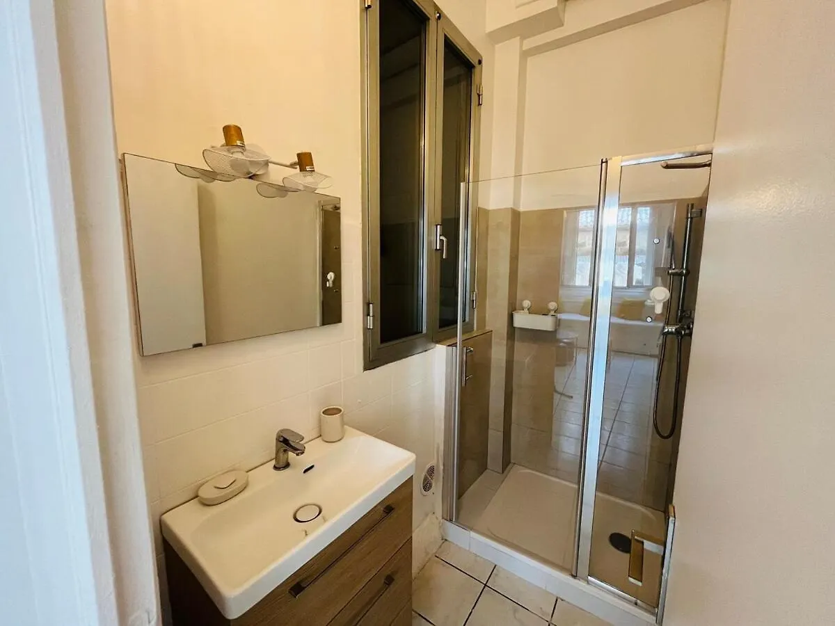 Appartement Spacious And Modern Studio Nice